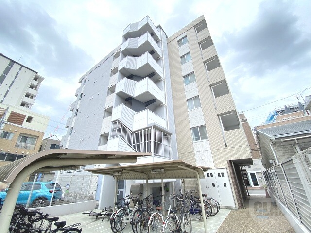 大阪市東淀川区菅原５丁目の賃貸マンションの外観