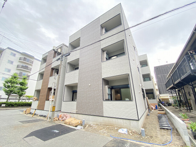 大阪市東淀川区下新庄２丁目の賃貸アパートの外観