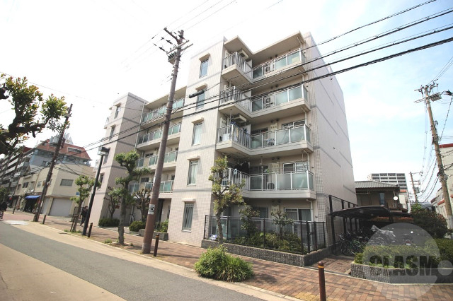 大阪市東淀川区豊新５丁目の賃貸マンションの外観