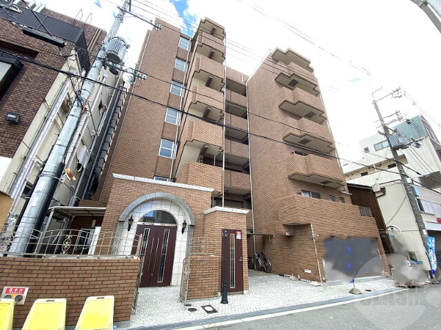 大阪市東淀川区淡路４丁目の賃貸マンションの外観