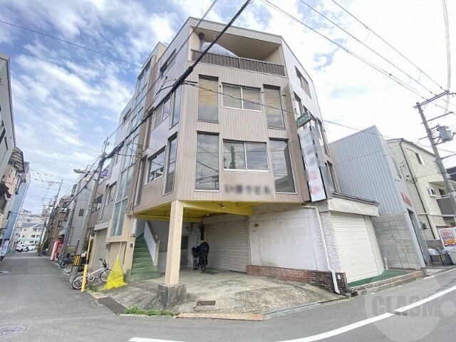 大阪市東淀川区豊新３丁目の賃貸マンションの外観