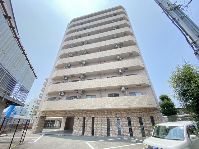 大阪市東淀川区上新庄３丁目の賃貸マンションの外観