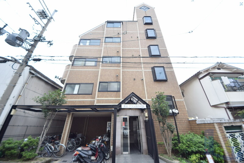 大阪市東淀川区豊里３丁目の賃貸マンションの外観
