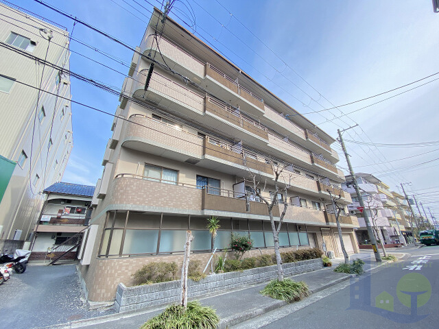大阪市東淀川区豊新２丁目の賃貸マンションの外観