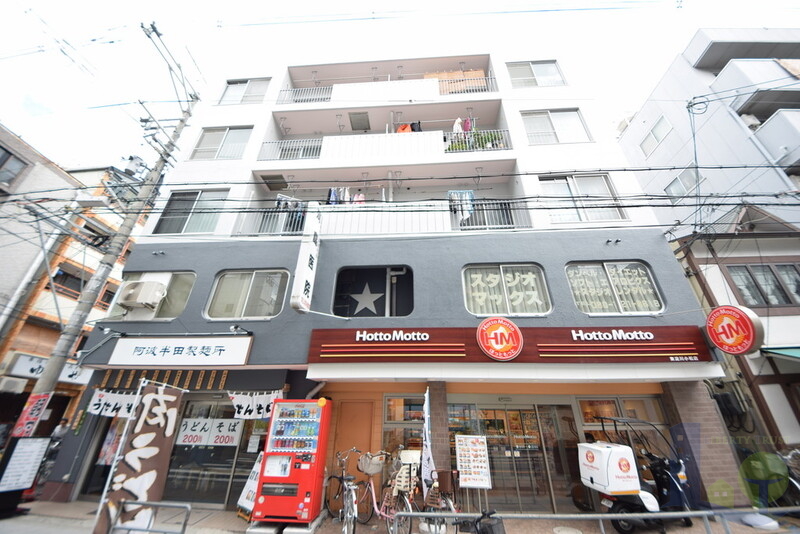 大阪市東淀川区小松２丁目の賃貸マンションの外観