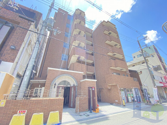 大阪市東淀川区淡路４丁目の賃貸マンションの外観