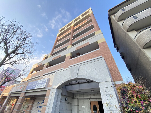大阪市東淀川区豊新１丁目の賃貸マンションの外観