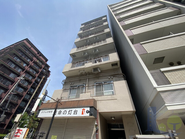 大阪市東淀川区東中島４丁目の賃貸マンションの外観