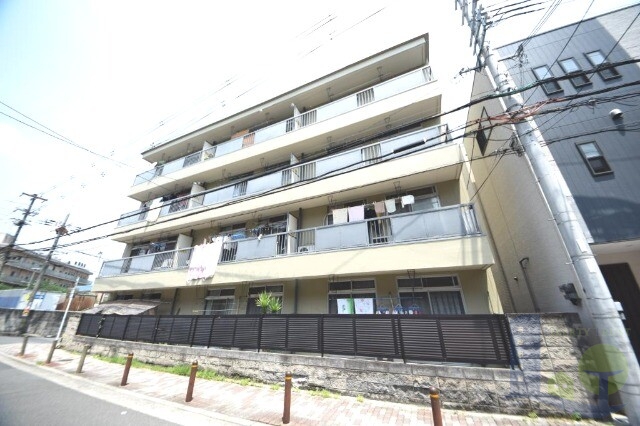 大阪市東淀川区豊新２丁目の賃貸マンションの外観