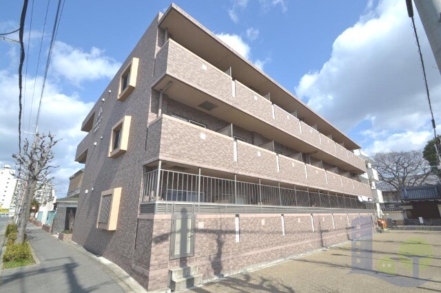 大阪市東淀川区東中島５丁目の賃貸マンションの外観