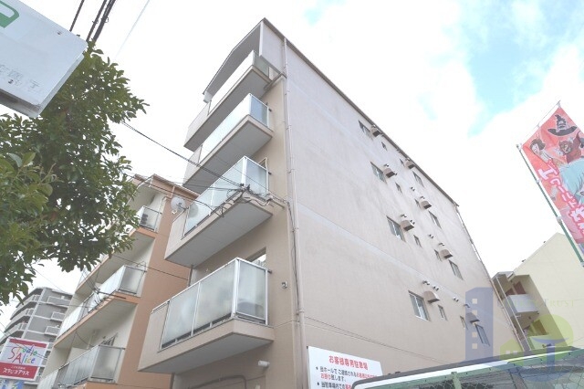 大阪市東淀川区豊新５丁目の賃貸マンションの外観