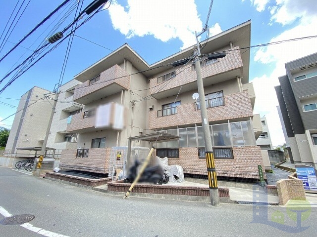 大阪市東淀川区下新庄４丁目の賃貸マンションの外観