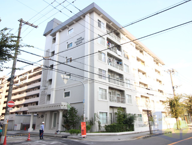 大阪市東淀川区豊里２丁目の賃貸マンションの外観
