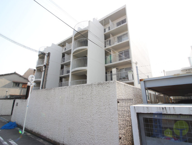 大阪市東淀川区豊新３丁目の賃貸マンションの外観