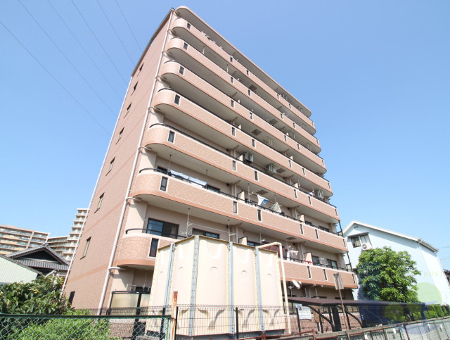 大阪市東淀川区大桐４丁目の賃貸マンションの外観
