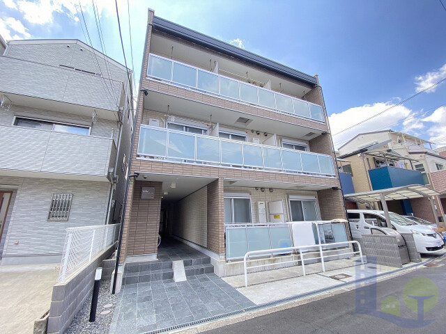 大阪市東淀川区下新庄５丁目の賃貸アパートの外観