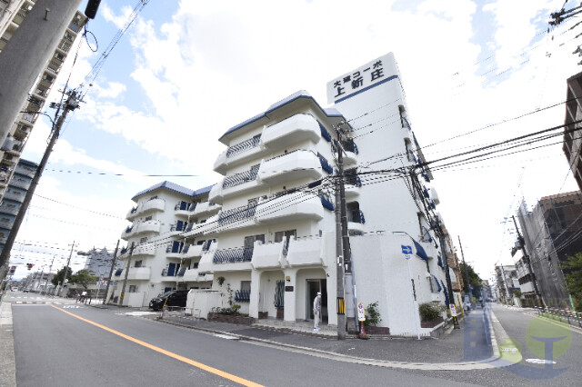 大阪市東淀川区豊新４丁目の賃貸マンションの外観