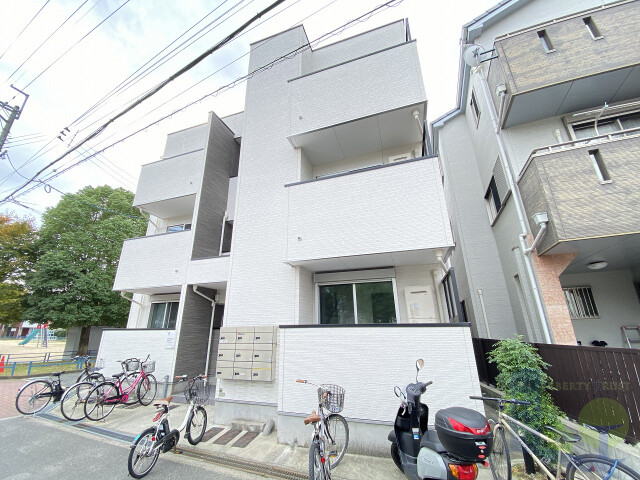 大阪市東淀川区大道南１丁目の賃貸アパートの外観