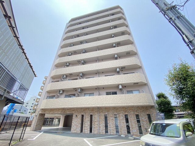 大阪市東淀川区上新庄３丁目の賃貸マンションの外観