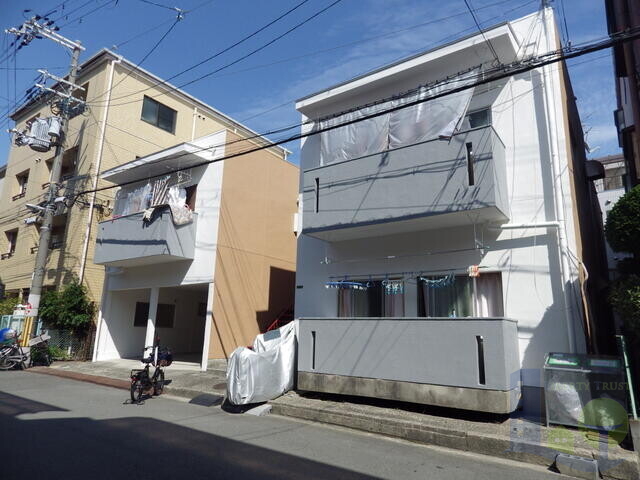 大阪市東淀川区豊里６丁目の賃貸マンションの外観