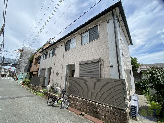 大阪市東淀川区淡路３丁目の賃貸テラスハウスの外観