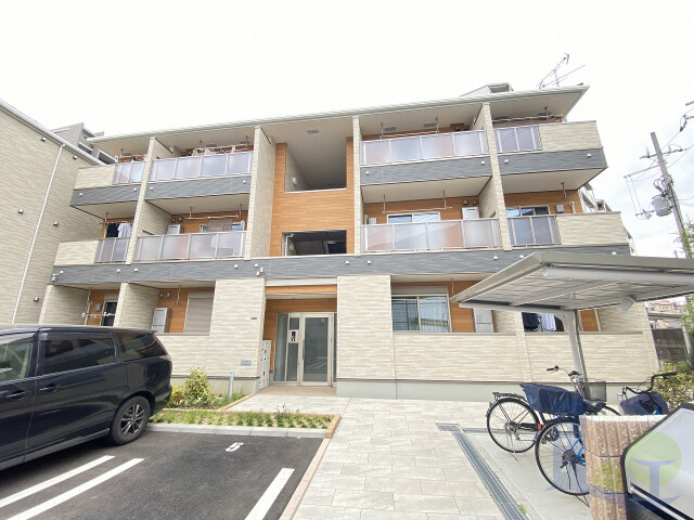 大阪市東淀川区上新庄３丁目の賃貸アパートの外観