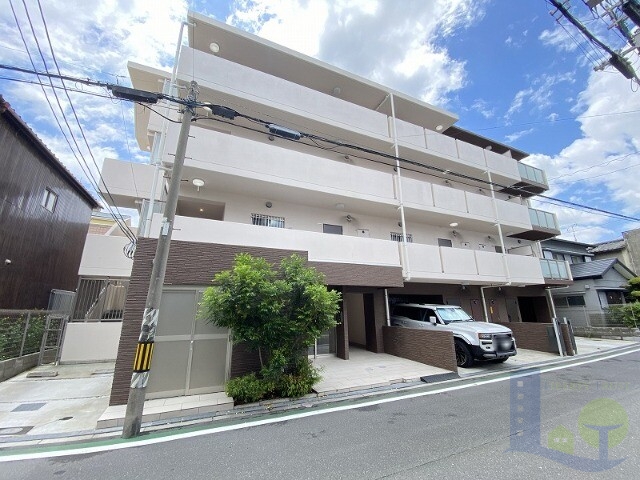 大阪市東淀川区西淡路３丁目の賃貸マンションの外観