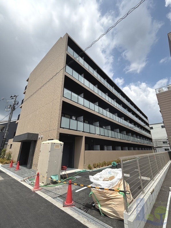 大阪市東淀川区小松４丁目の賃貸マンションの外観