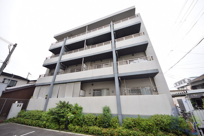 大阪市東淀川区下新庄２丁目の賃貸マンションの外観