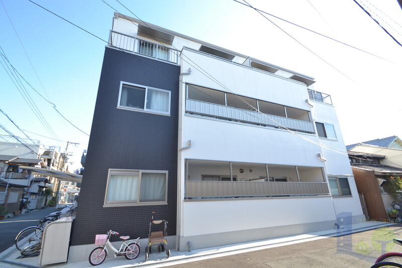 大阪市東淀川区西淡路３丁目の賃貸マンションの外観