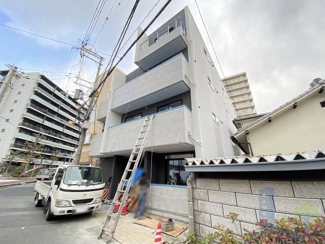 大阪市東淀川区下新庄３丁目の賃貸マンションの外観
