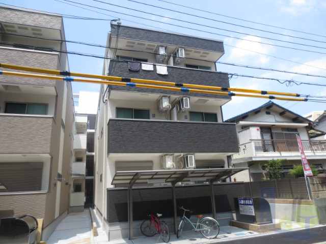 大阪市東淀川区豊新４丁目の賃貸アパートの外観