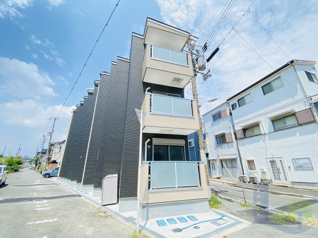 大阪市東淀川区下新庄１丁目の賃貸アパートの外観