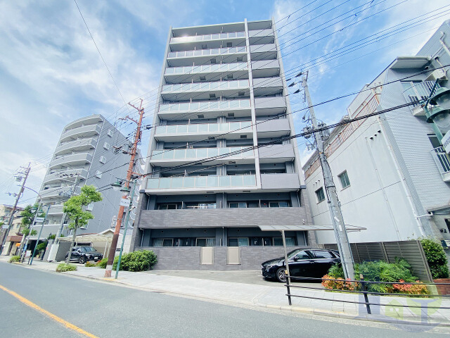 大阪市東淀川区豊新４丁目の賃貸マンションの外観