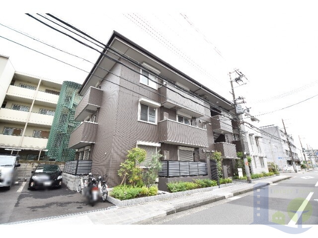 大阪市東淀川区豊新１丁目の賃貸マンションの外観