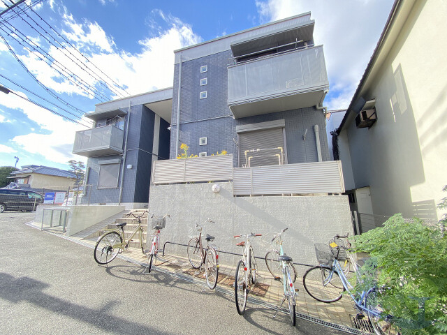 大阪市東淀川区菅原１丁目の賃貸アパートの外観