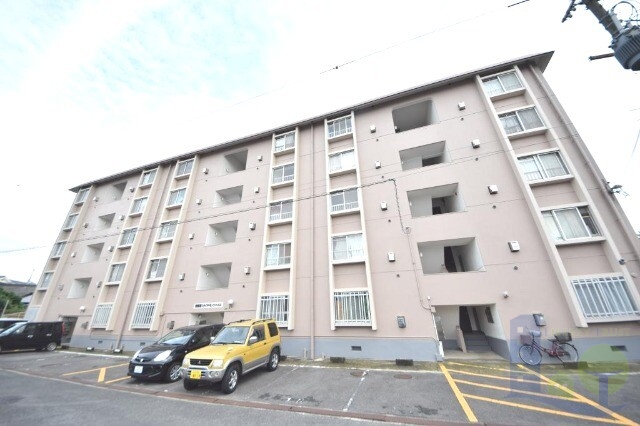 大阪市東淀川区菅原２丁目の賃貸マンションの外観