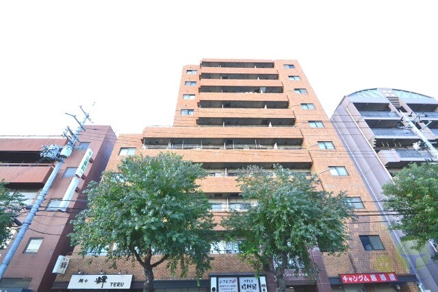 大阪市東淀川区菅原４丁目の賃貸マンションの外観