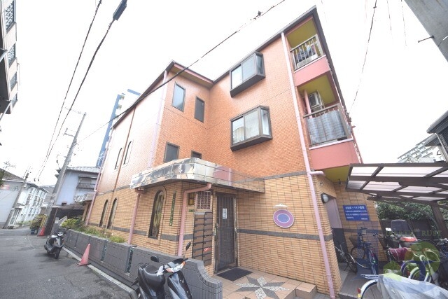大阪市東淀川区上新庄３丁目の賃貸マンションの外観