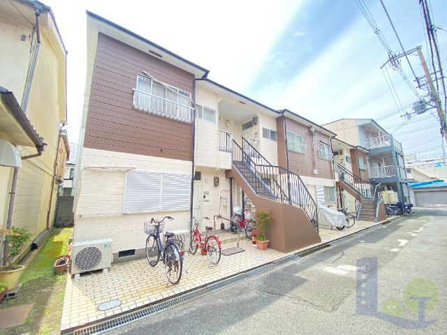 大阪市東淀川区上新庄３丁目の賃貸マンションの外観