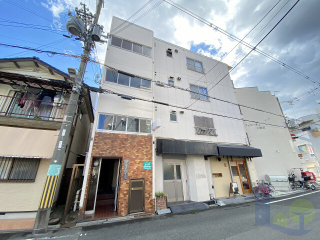 大阪市東淀川区豊新５丁目の賃貸マンションの外観