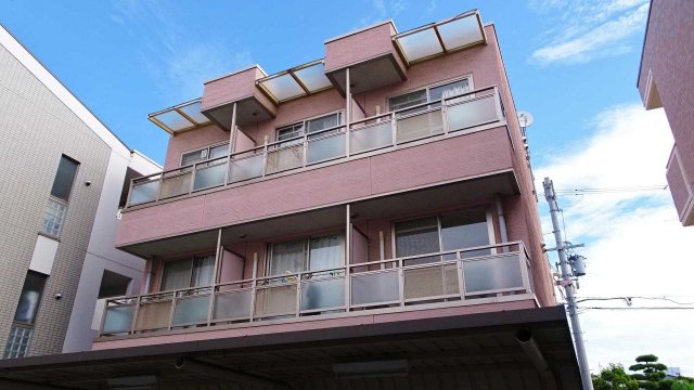 メゾンクラーラ