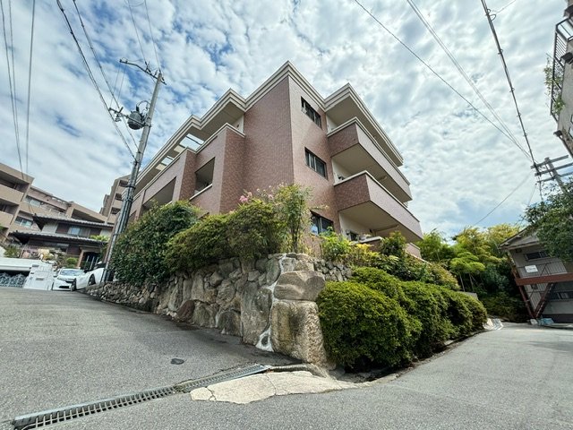 第８レジデンスオクノ藤が丘 