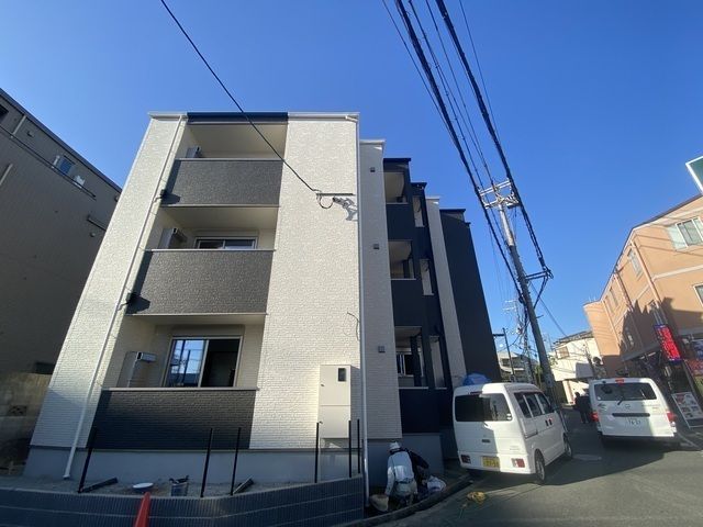 アークハイム吹田山手の外観