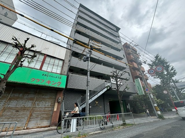 ロイヤルクイーンズパーク吹田片山町