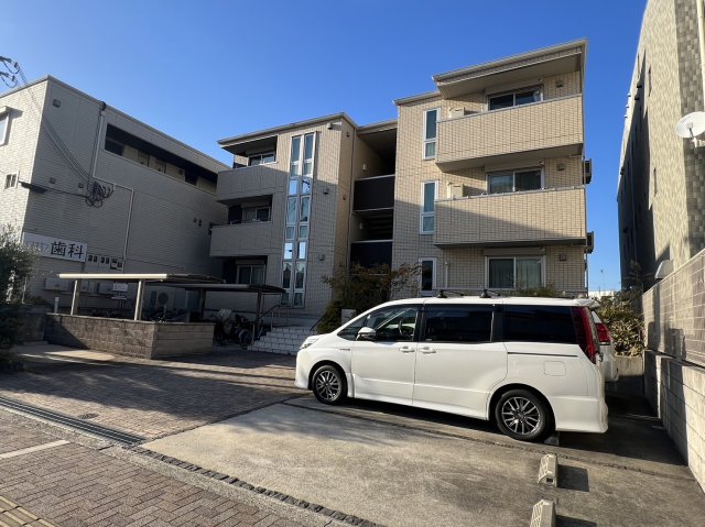 ウイングヒルズ