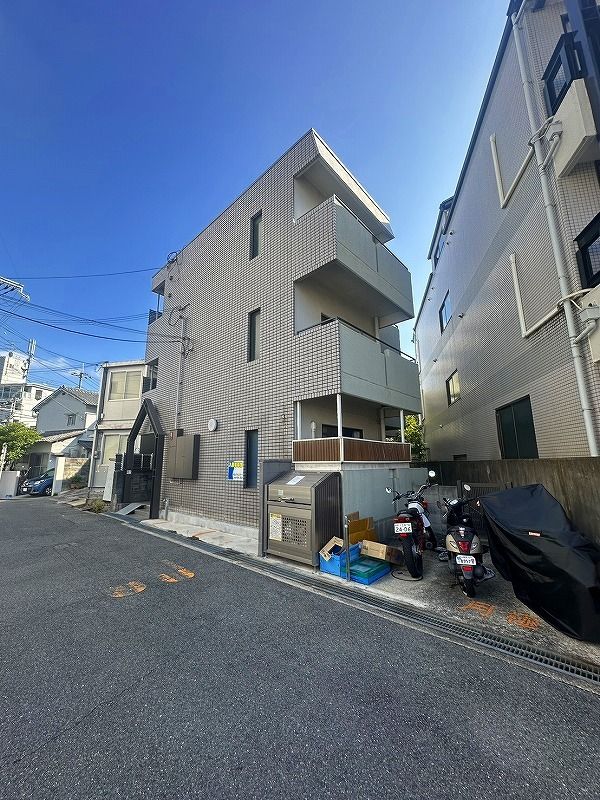 ビューラー山手