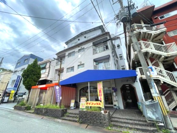 ソレイユ関大前