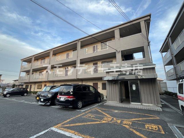 アヴィロード香芝Ａ棟の外観