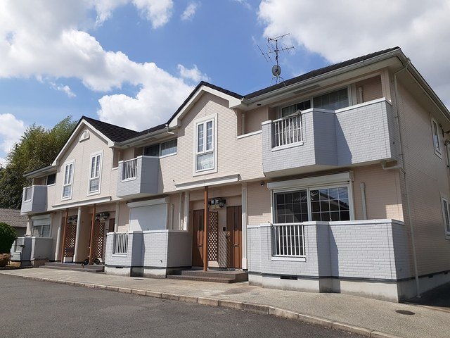 クレストール真美の外観